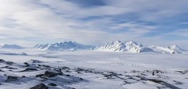 The Polar Desert Mysteries